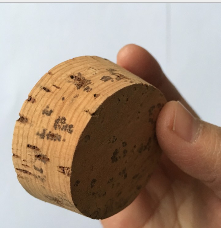  樹皮軟木塞